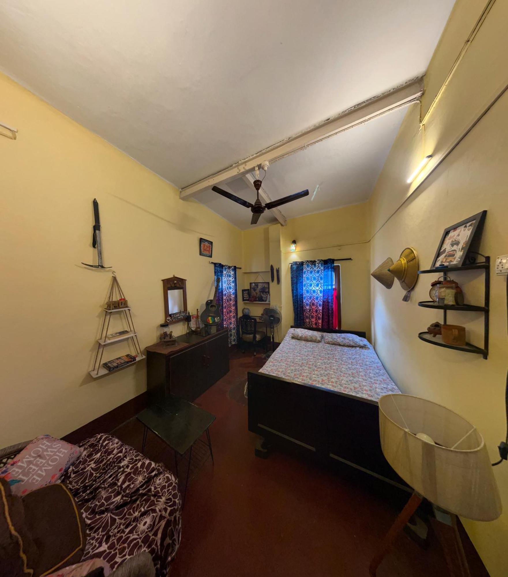 Calcutta Backpackers Homestay- For Travellers And Backpackers Экстерьер фото