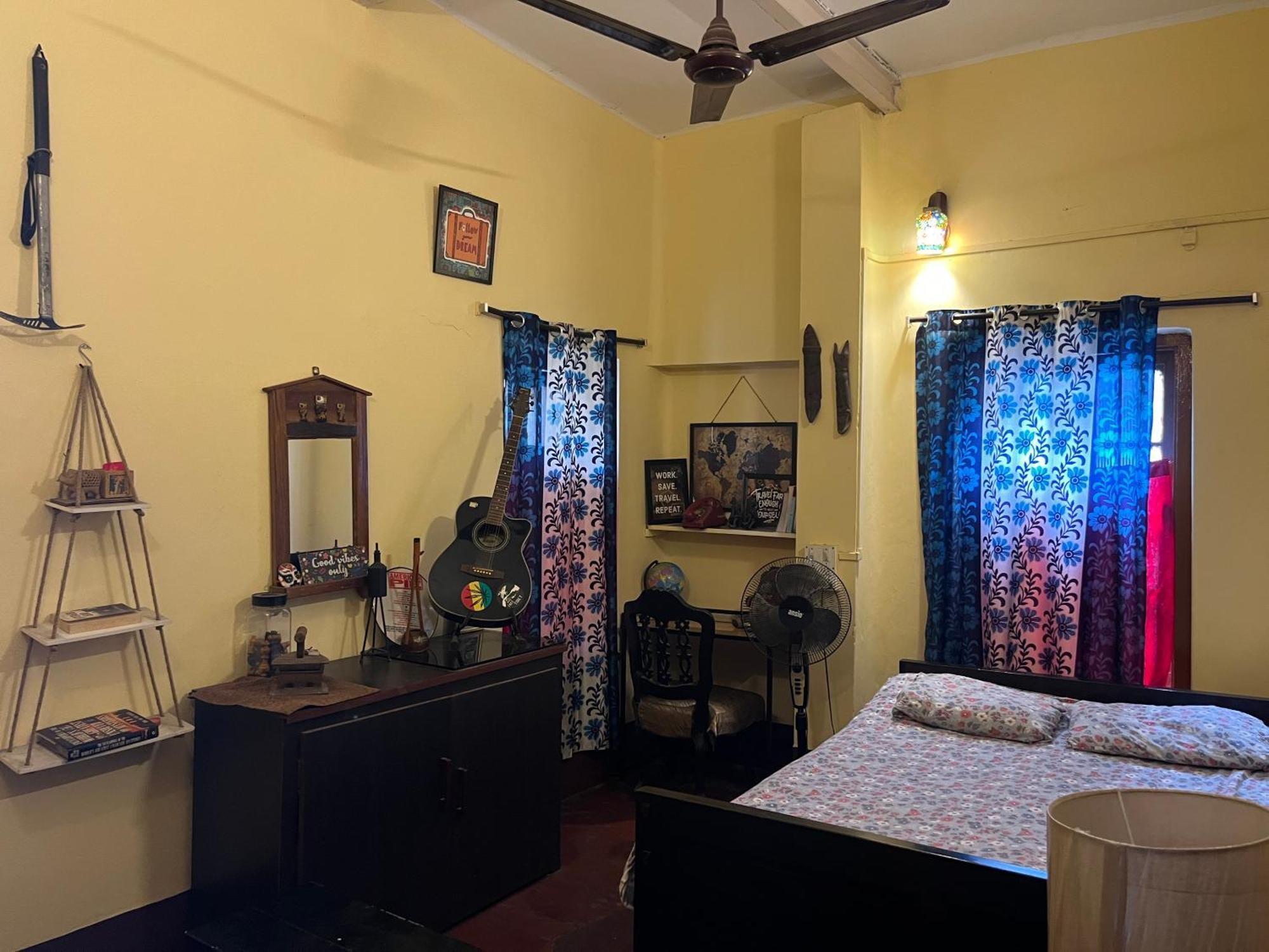 Calcutta Backpackers Homestay- For Travellers And Backpackers Экстерьер фото