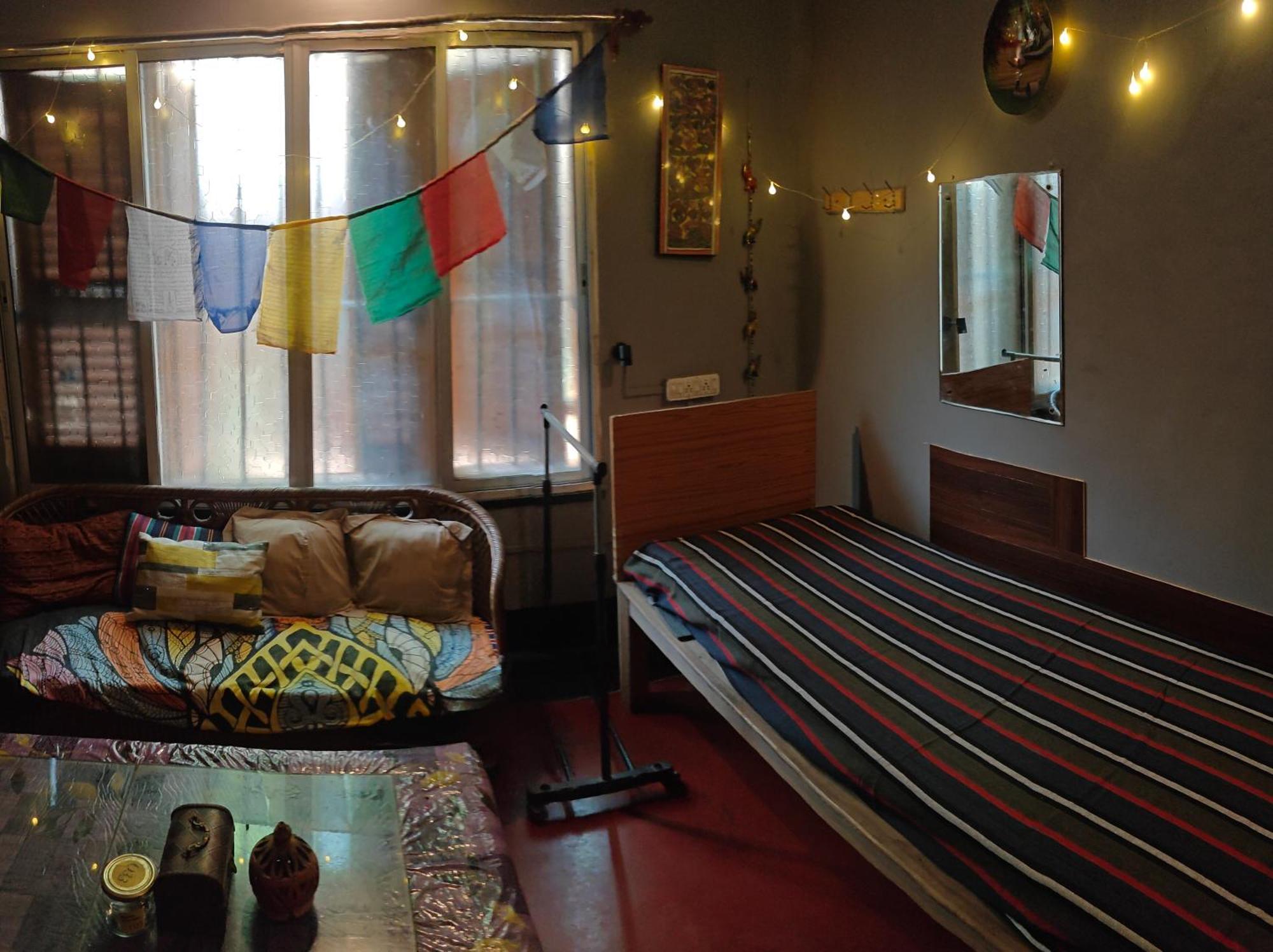 Calcutta Backpackers Homestay- For Travellers And Backpackers Номер фото
