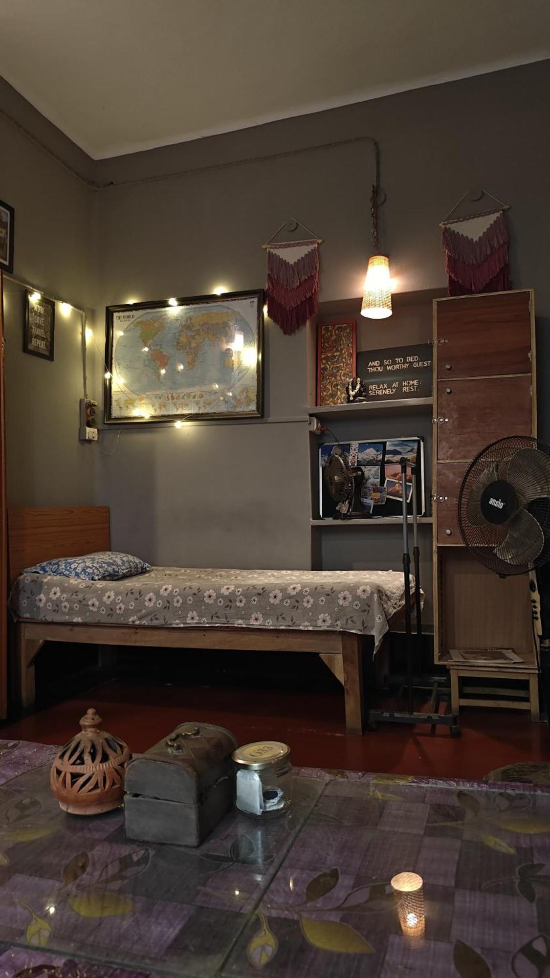 Calcutta Backpackers Homestay- For Travellers And Backpackers Экстерьер фото